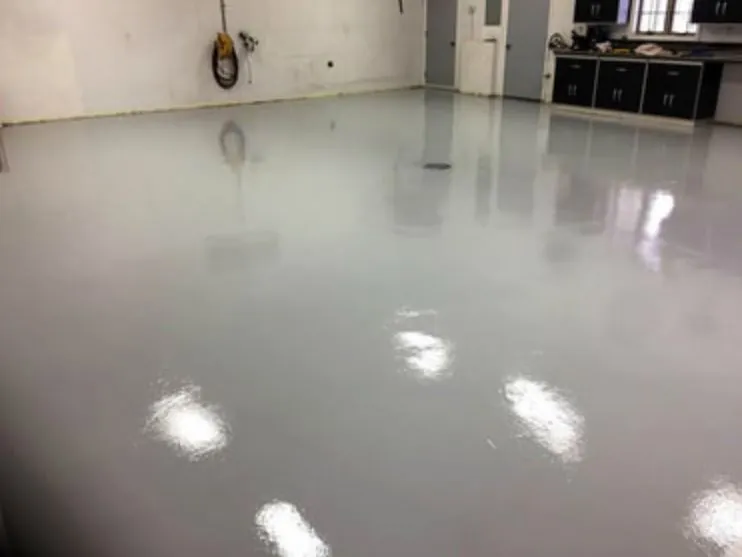 Decorative flake garage floor Tampa FL